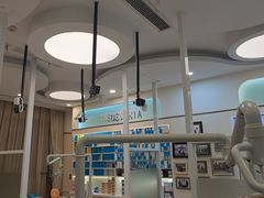 -维乐口腔(美维云门诊陆家嘴店)
