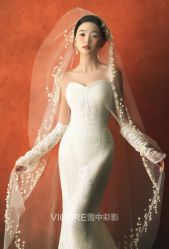 -雪中彩影婚纱摄影·微光艺术中心