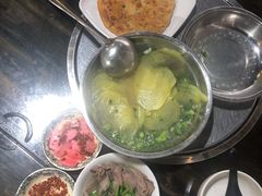 -乐山食古香跷脚牛肉