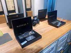 -目艮眼镜SHOWROOM(品牌集合店)