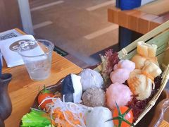 -湊湊火锅·茶憩(南京东路悦荟店)