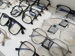 -美式眼镜·授权蔡司.依视路.尼康.豪雅.明月(南翔印象城店)