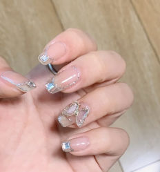 -七月美睫 美甲