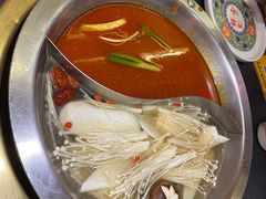 -沸炉重庆老火锅(军事博物馆店)