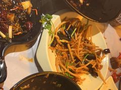 -巴厘龙虾·榜首油焖大虾(音乐学院·沿江酒馆店)