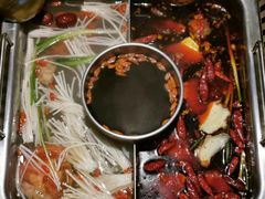 -雾都渣渣火锅(南城智汇城店)