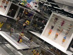 -泡泡玛特POPMART(侨福芳草地店)