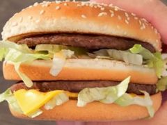 -麦当劳(轻轨曹杨路店)