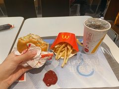 -麦当劳(呼市新华东街店)