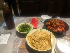 -巴厘龙虾·榜首油焖大虾(音乐学院·沿江酒馆店)