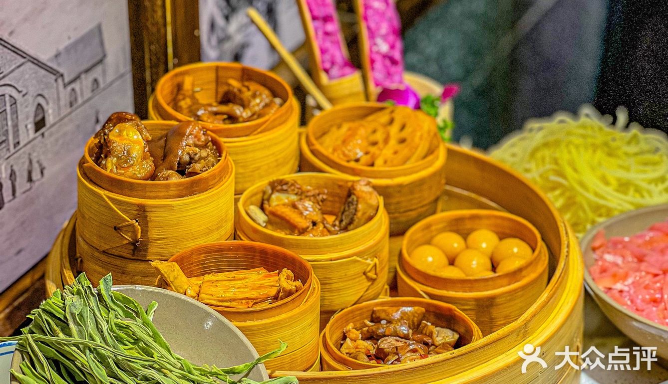 关于我在在国贸负一的火锅店狂炫二十碗甜品