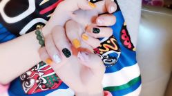 点击看大图 -慕拉美甲美睫皮肤管理