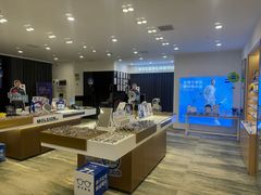 -三目眼镜·蔡司视觉合作店(青浦宝龙店)