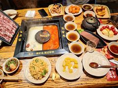 -老牌坊云南鱼豆花火锅(爱建店)