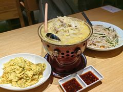 -关东小磨东北菜(上海长风大悦城店)