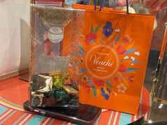 -VENCHI 闻绮(武汉天地店)