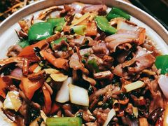 -老滇山寨•云南特色菜•地方菜•民族风情歌舞表演(金碧店)