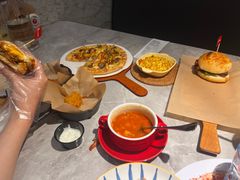 -必胜客(东三路店)