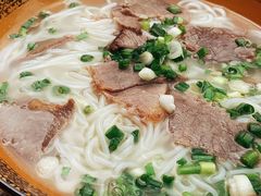-肇兴特色牛肉粉