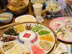 -怪噜范·老贵阳街头名小吃(鸿通城店)