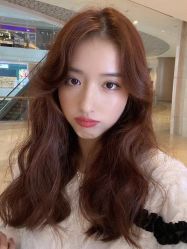 -BULB STUDIO 巴柏明星发型工作室