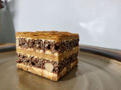 巧克力榛子拿破仑酥-黛汀烘焙DAINTY BAKERY(代字行合生汇店)