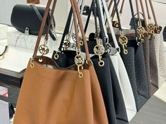 -砂之船奥莱(南京江宁店)