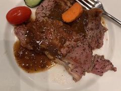 煎牛排-济南香格里拉·咖啡泉自助餐厅