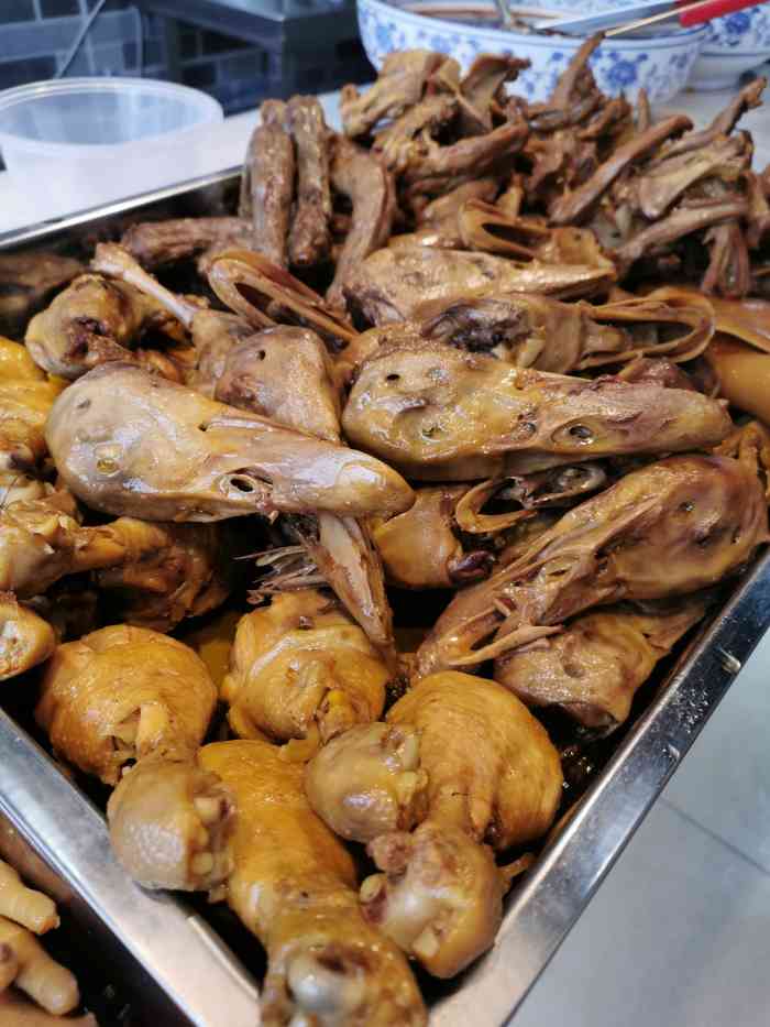 川卤王氏现捞-"卤的素菜都很好吃 每次下班都要过来买回去.