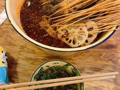 -拈签一笑黄牛肉辣卤串串