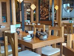 大堂-云海肴·汽锅鸡·云南菜(天山百盛优客店)