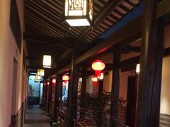 -唔呶喔哩酒家(生产街店)