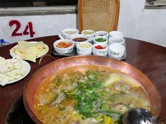 -朝伟清真铜瓢牛肉馆(三十年老·店)