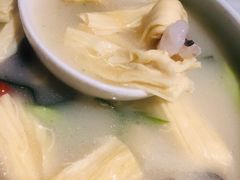 上汤虾仁鲜腐竹-禾珍珠家常小馆(河南博物院店)