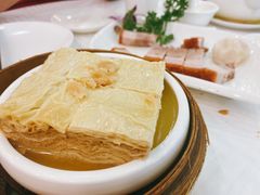 鲍汁虾籽千层腐皮-新陶陶酒家
