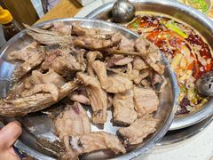 -肖肖酸萝卜鱼火锅(总店)