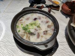 咸菜干猪红鱼片粥-味可道美食坊(福基路店)