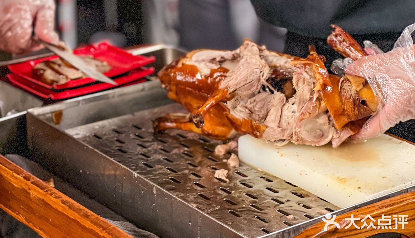 精致北京菜，羲和雅苑的烤鸭太香了