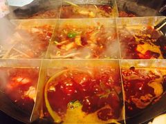 -岗上渣渣老火锅(两路口店)