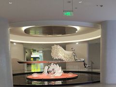 -涨巢·潮玩水疗局