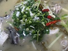 -廖哥泡椒兔(峨眉店)