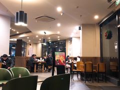 大堂-星巴克(无锡百联奥特莱斯店)