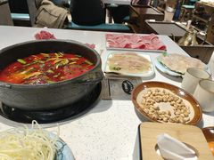 -贵府酸汤牛肉火锅·贵州老字号(飞山街店)