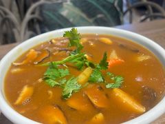 香滑咖喱牛腩煲-长勺子东南亚(街道口店)