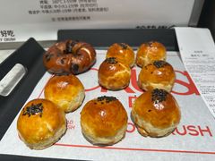 -HOT CRUSH趁热集合·现烤面包(环球港店)