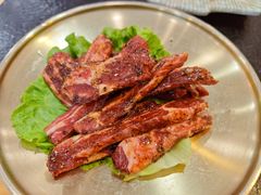 -臻牛烤肉