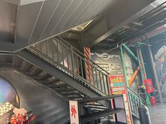 -极限PLAY运动娱乐新世界·团建派对潮玩休闲馆·室内蹦极高空游乐园