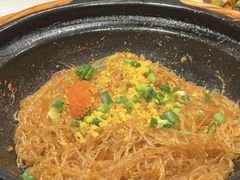 -阿瓦山寨·湘菜现炒·剁椒鱼头王(咸阳总店)
