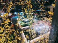 -穹六人间 people 6(岳阳路店)