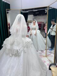 -NaNa婚纱礼服馆
